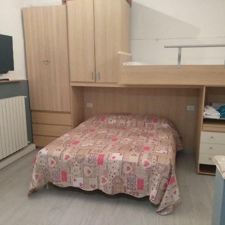 Cardano Apartment Pavia Bagian luar foto