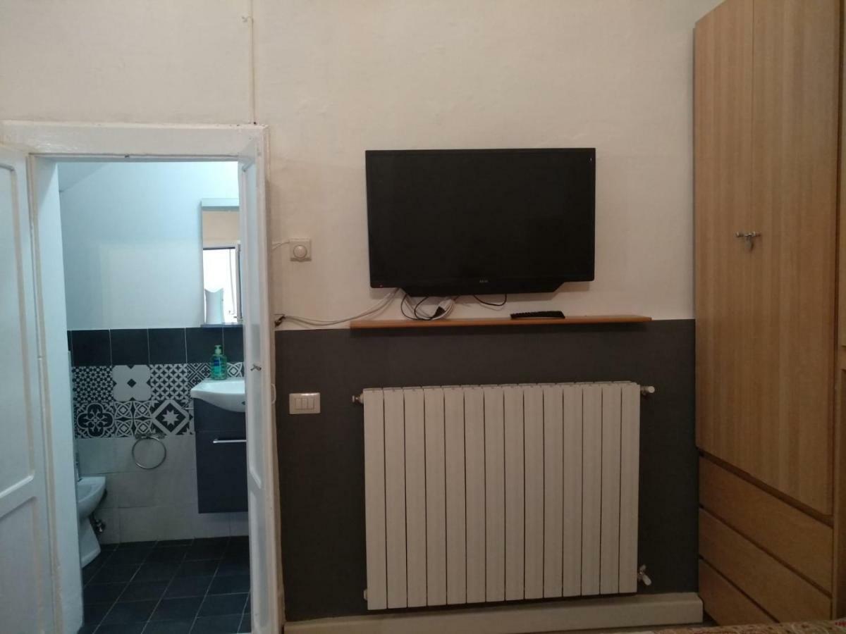Cardano Apartment Pavia Bagian luar foto
